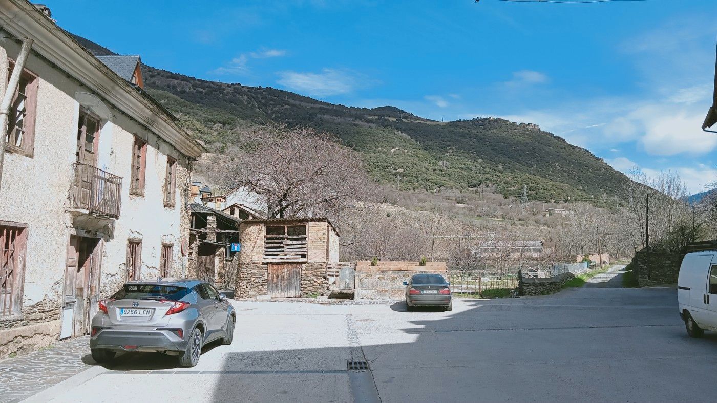 Vista exterior de Casa o xalet en venda en Rialp amb Traster