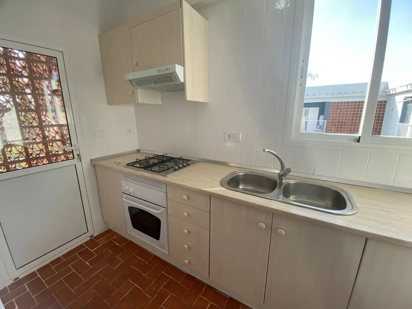Cocina de Piso de alquiler en Paterna con Jardín privado, Terraza y Piscina comunitaria