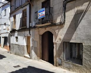 Vista exterior de Casa o xalet en venda en Pasarón de la Vera amb Jardí privat