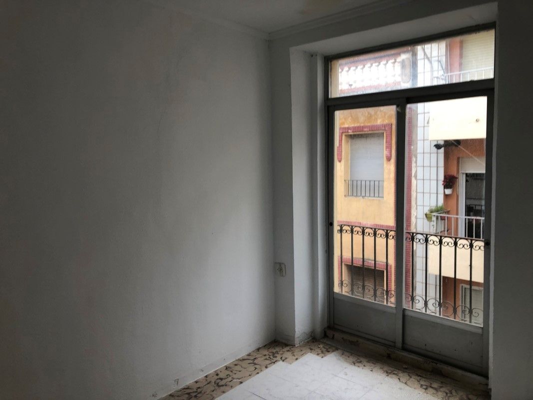 Dormitori de Edifici en venda en Albaida