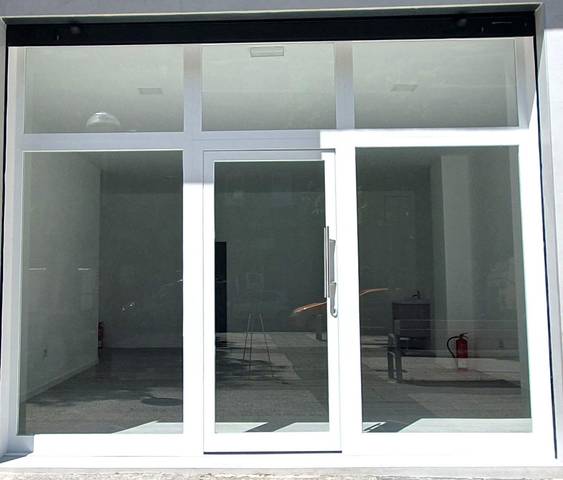 Local comercial en Alquiler en El Anglo