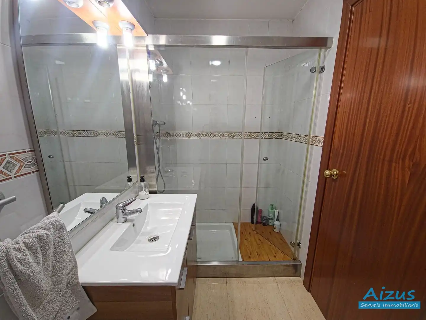 Baño de Casa adosada en venta en Santa Perpètua de Mogoda con Aire acondicionado, Calefacción y Terraza