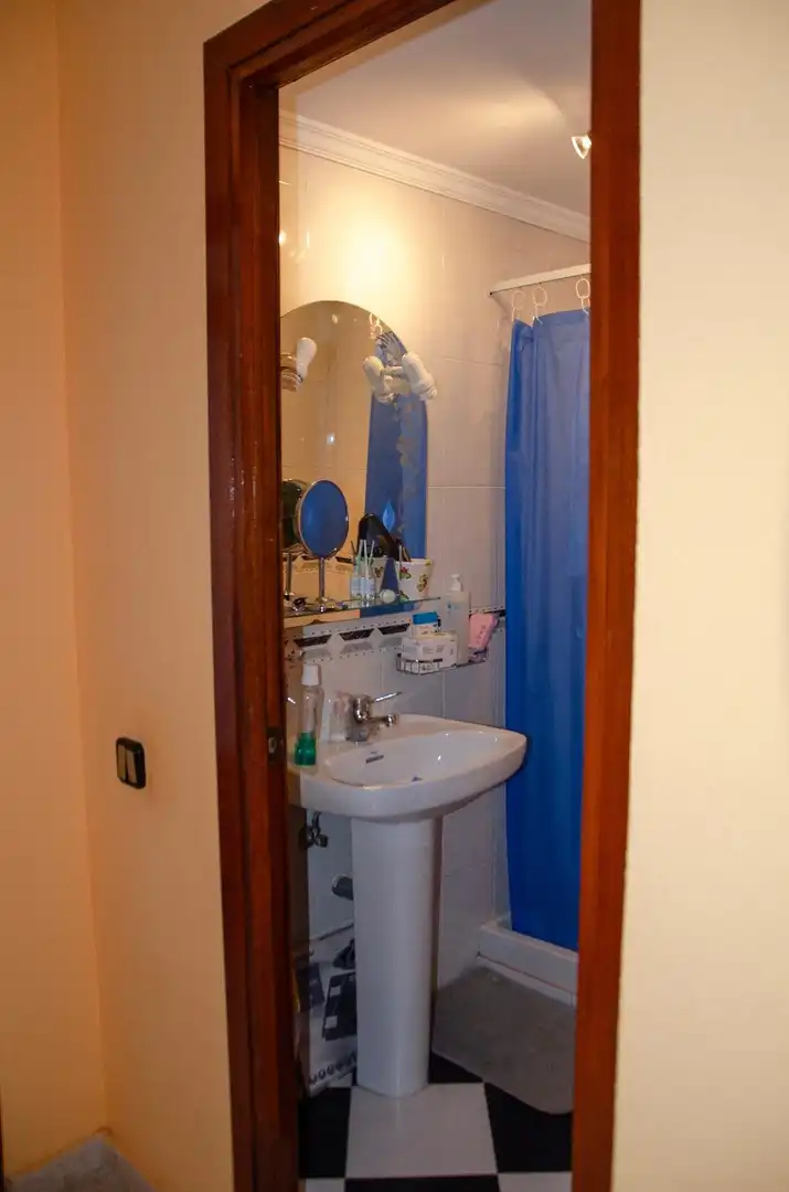 Baño de Piso en venta en Málaga con Jardín privado, Terraza y Amueblado