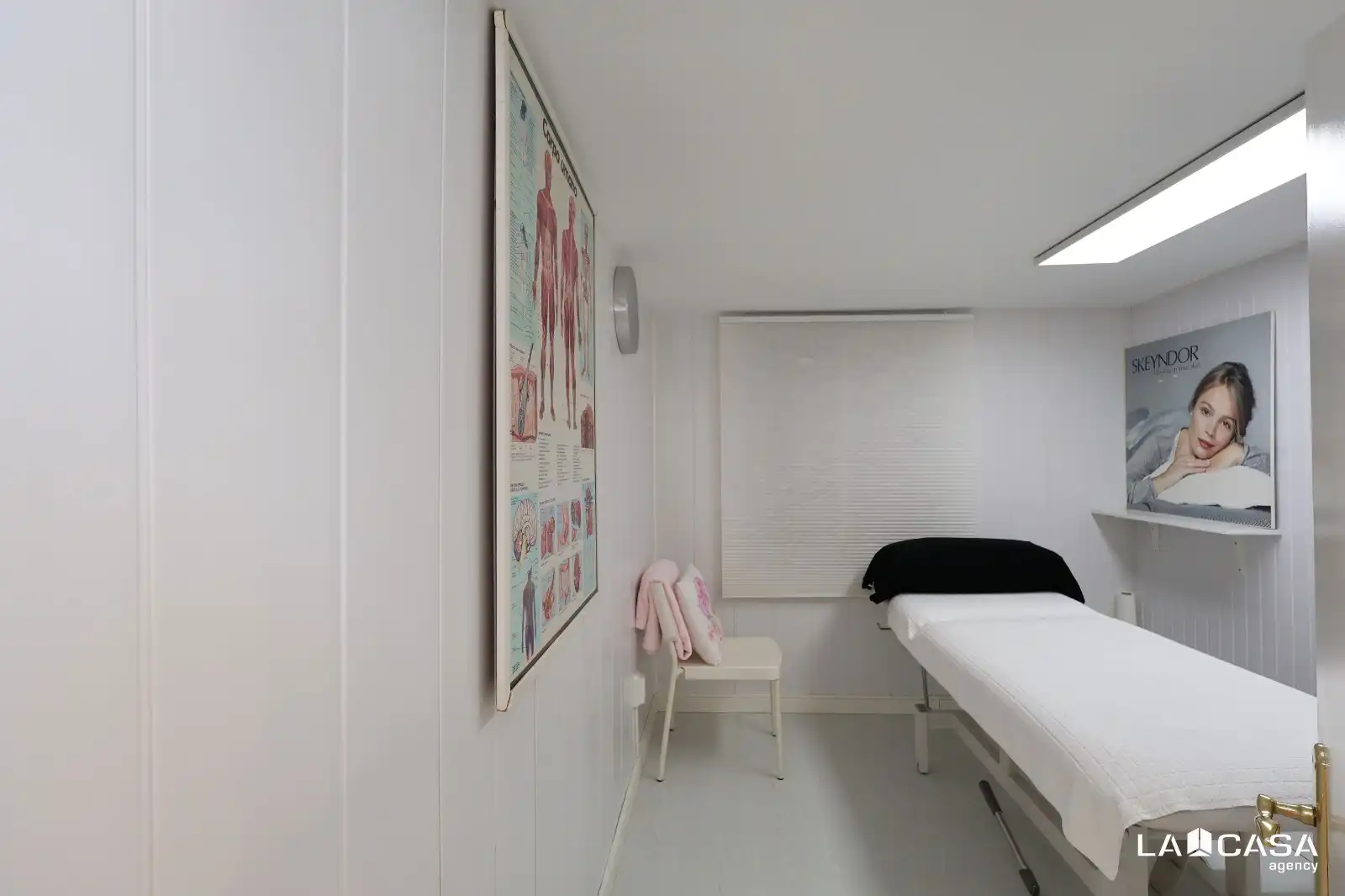 Business premises for transfer in Carrer de Blai, imagen 23