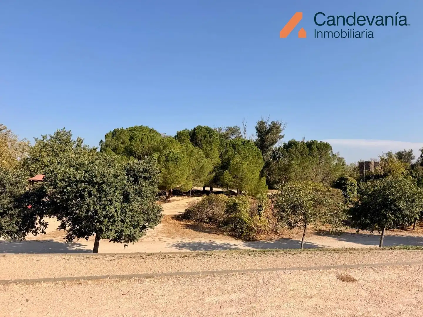 Piso en venta en Zuera con Calefacción, Terraza y Horno