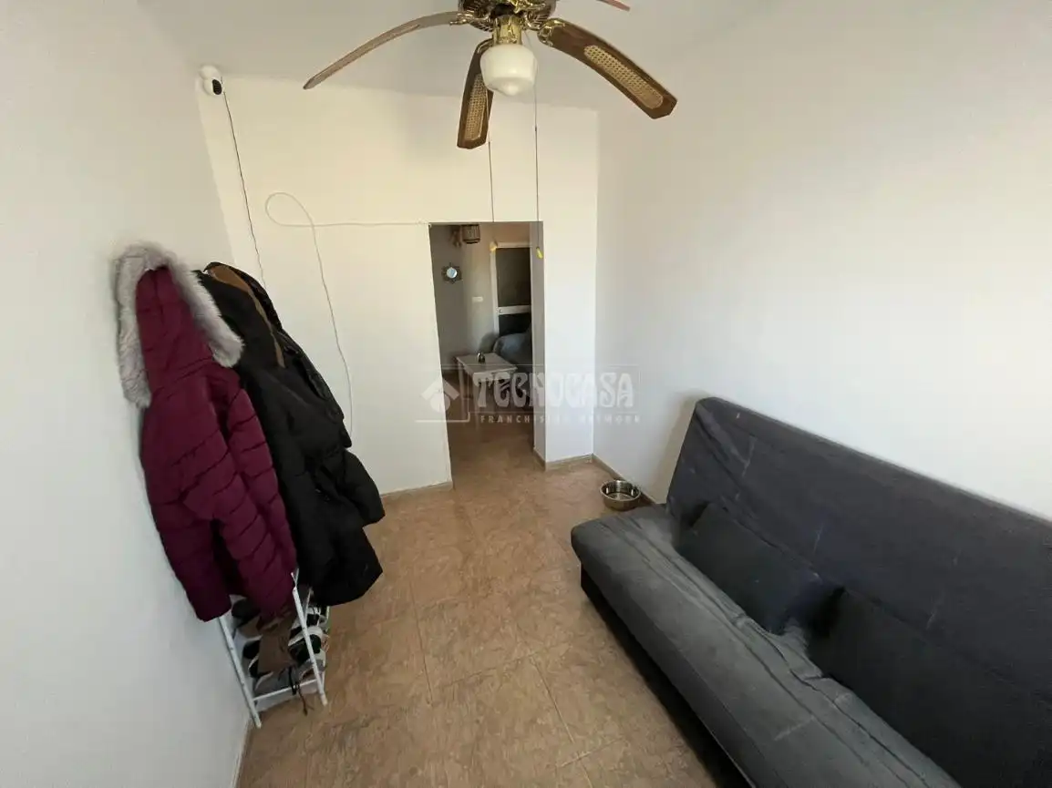 Habitación de Casa adosada en venta en Dos Hermanas