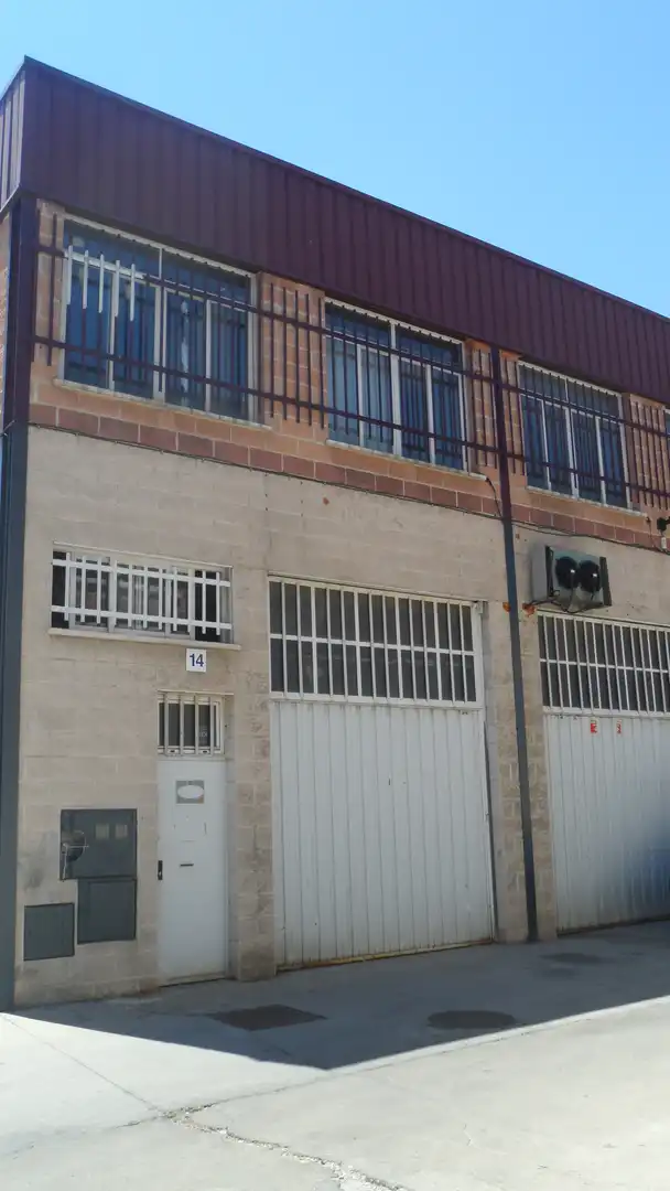 Exterior view of Industrial buildings for rent in Madrid