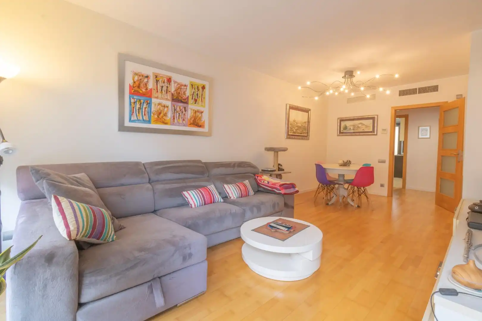 Sala de estar de Piso de alquiler en  Palma de Mallorca con Aire acondicionado, Calefacción y Parquet