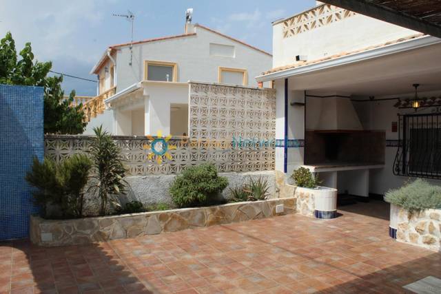 Casa-chalet en Alquiler en Oliva Playa