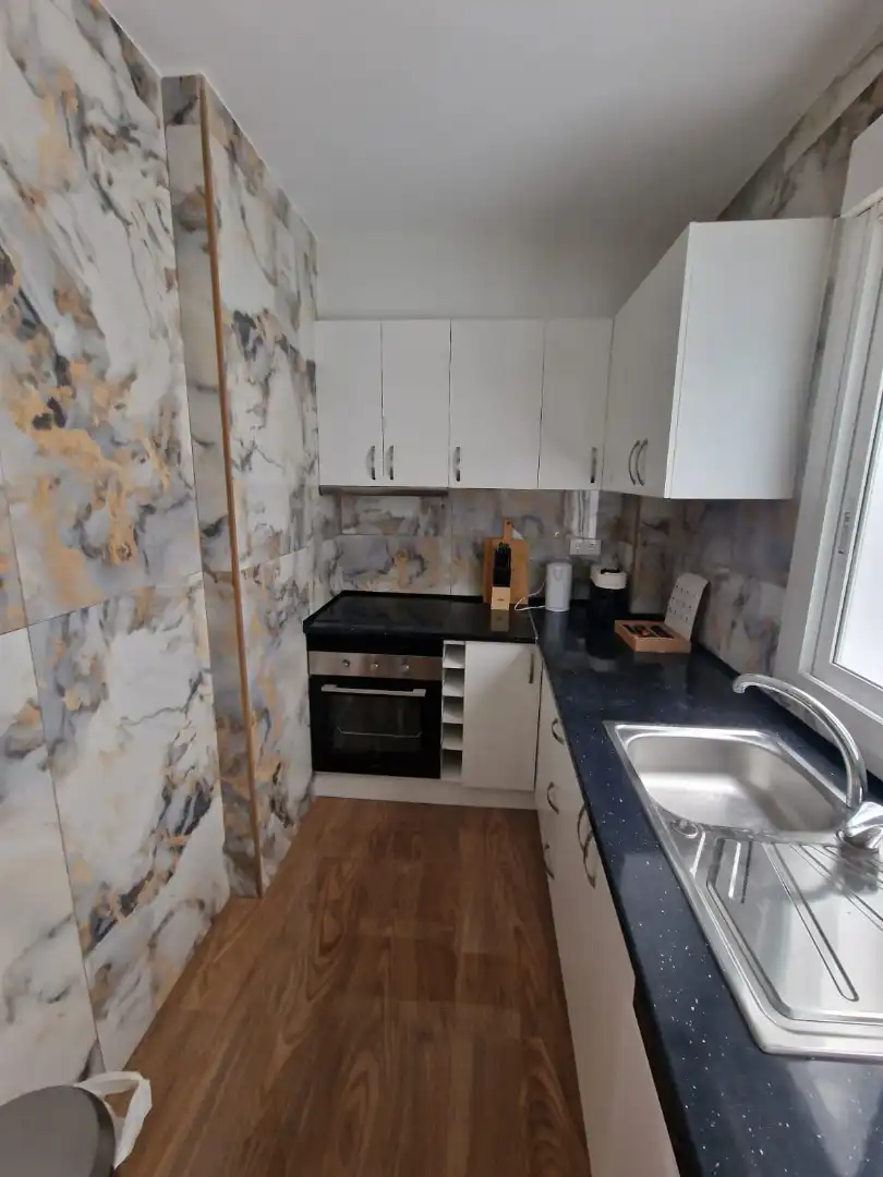 Cuina de Apartament en venda en Torrevieja amb Aire condicionat, Terrassa i Moblat
