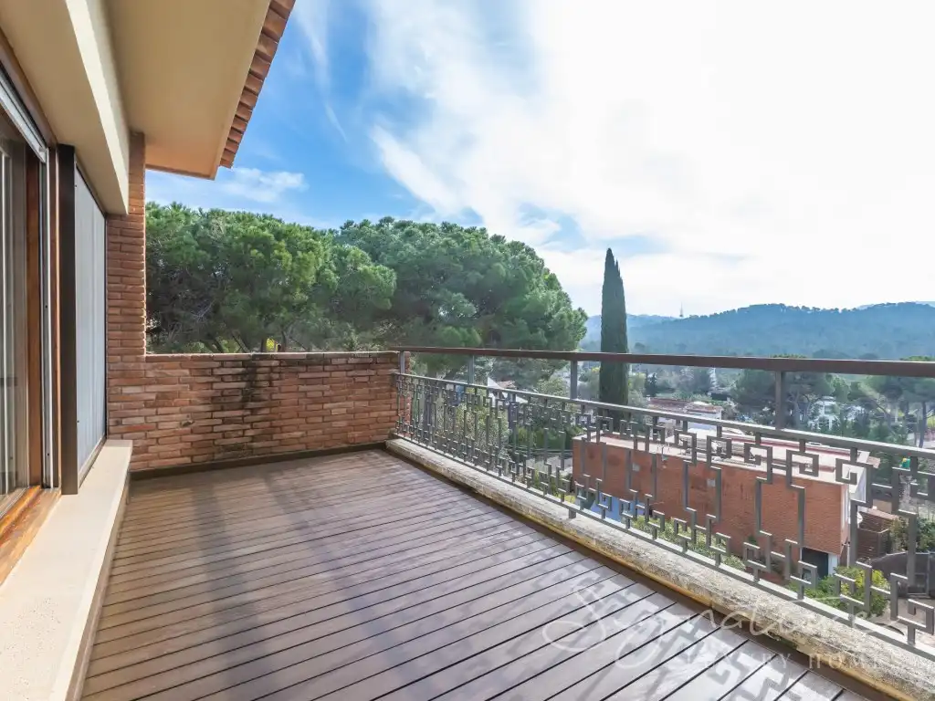 Terraza de Casa o chalet en venta en Sant Cugat del Vallès con Calefacción, Jardín privado y Terraza