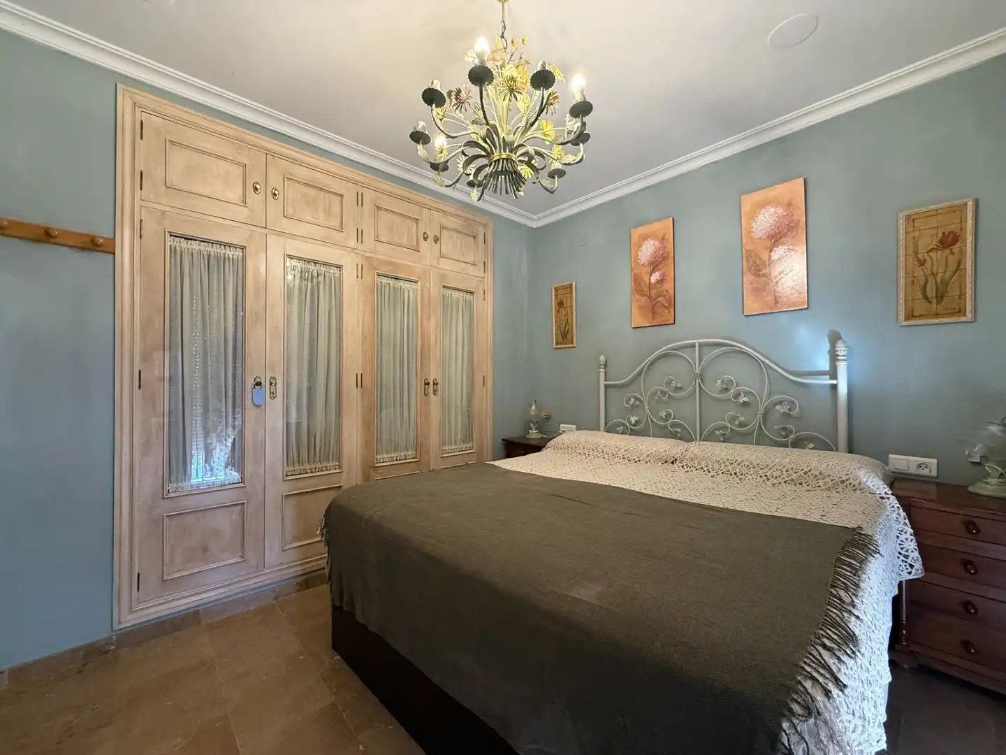 Habitación de Casa adosada en venta en Aljaraque con Aire acondicionado, Terraza y Piscina comunitaria