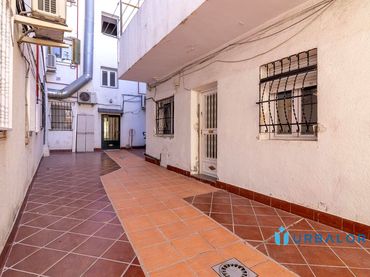 Bajo en venta en Calle de Ascao