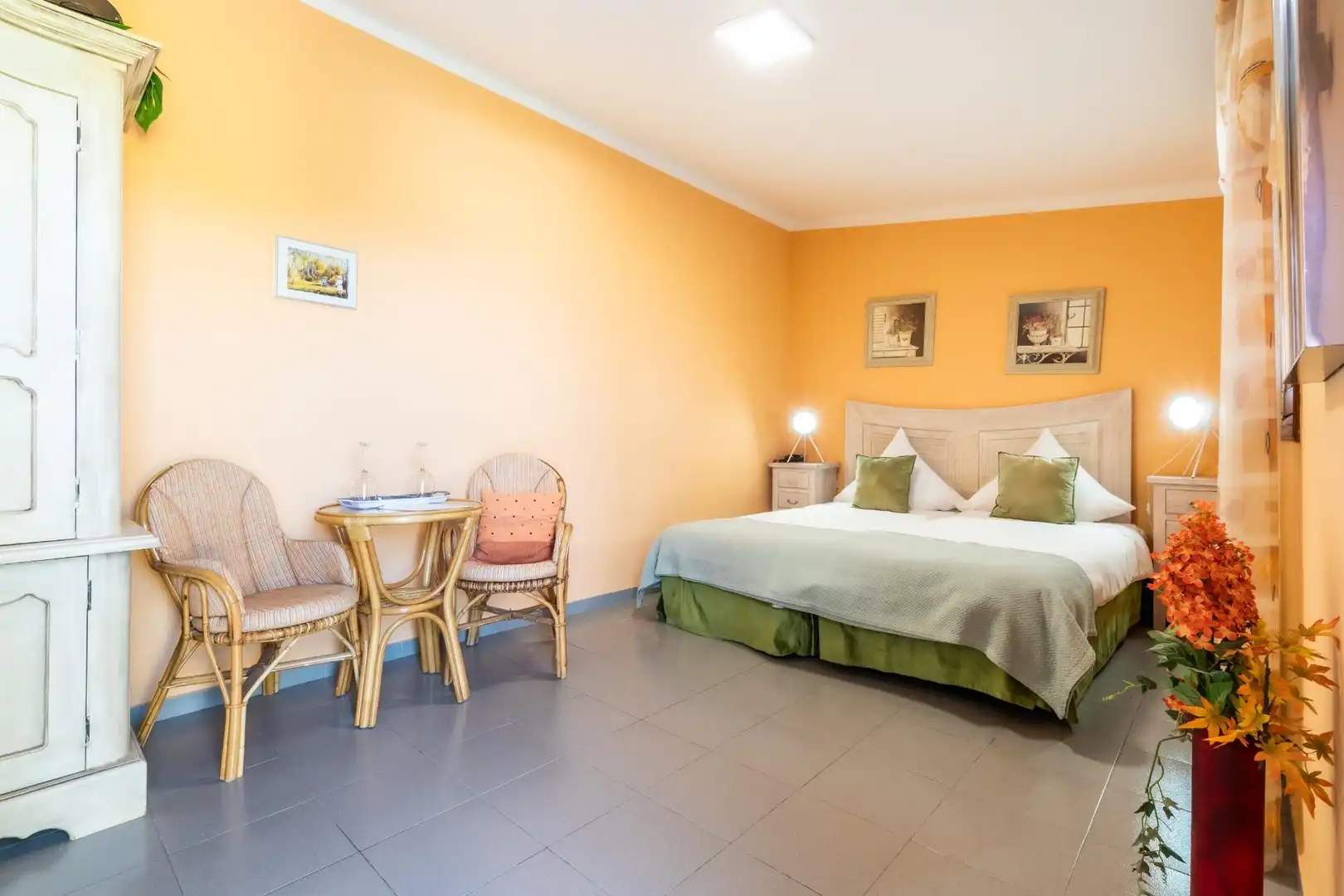 Dormitori de Casa o xalet en venda en Guía de Isora amb Aire condicionat, Jardí privat i Terrassa