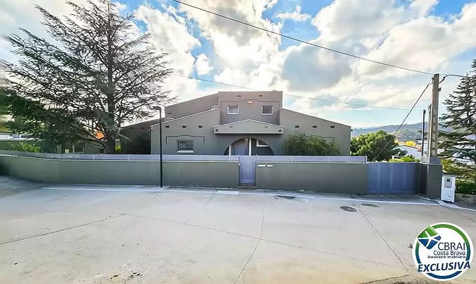 Vista exterior de Casa o chalet en venta en La Jonquera con Aire acondicionado, Calefacción y Trastero