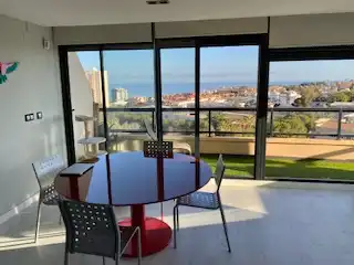 Dúplex de alquiler en Alicante / Alacant con Aire acondicionado, Calefacción y Terraza