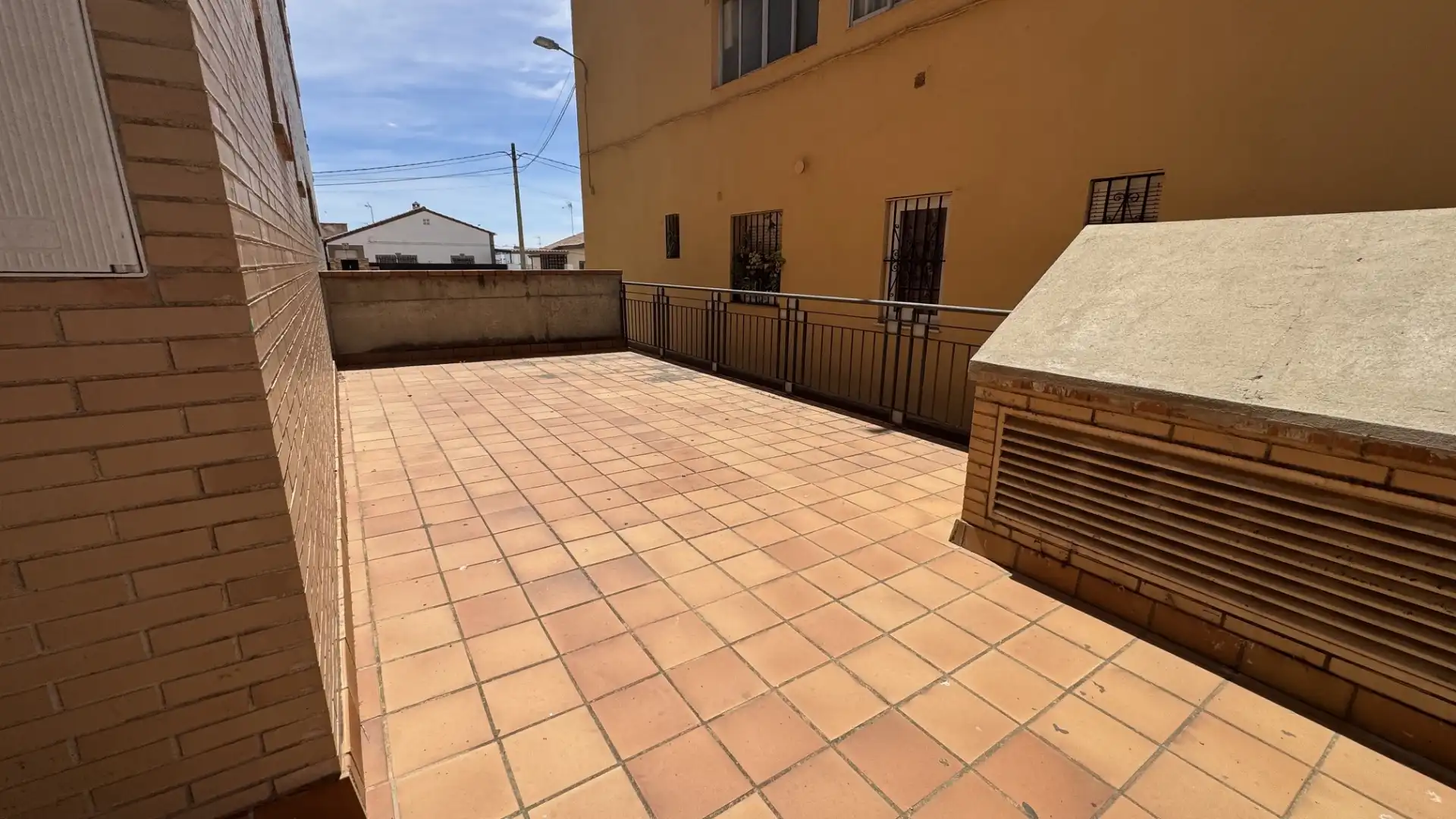 Local comercial en venda a Avenida Elvas, imagen 2