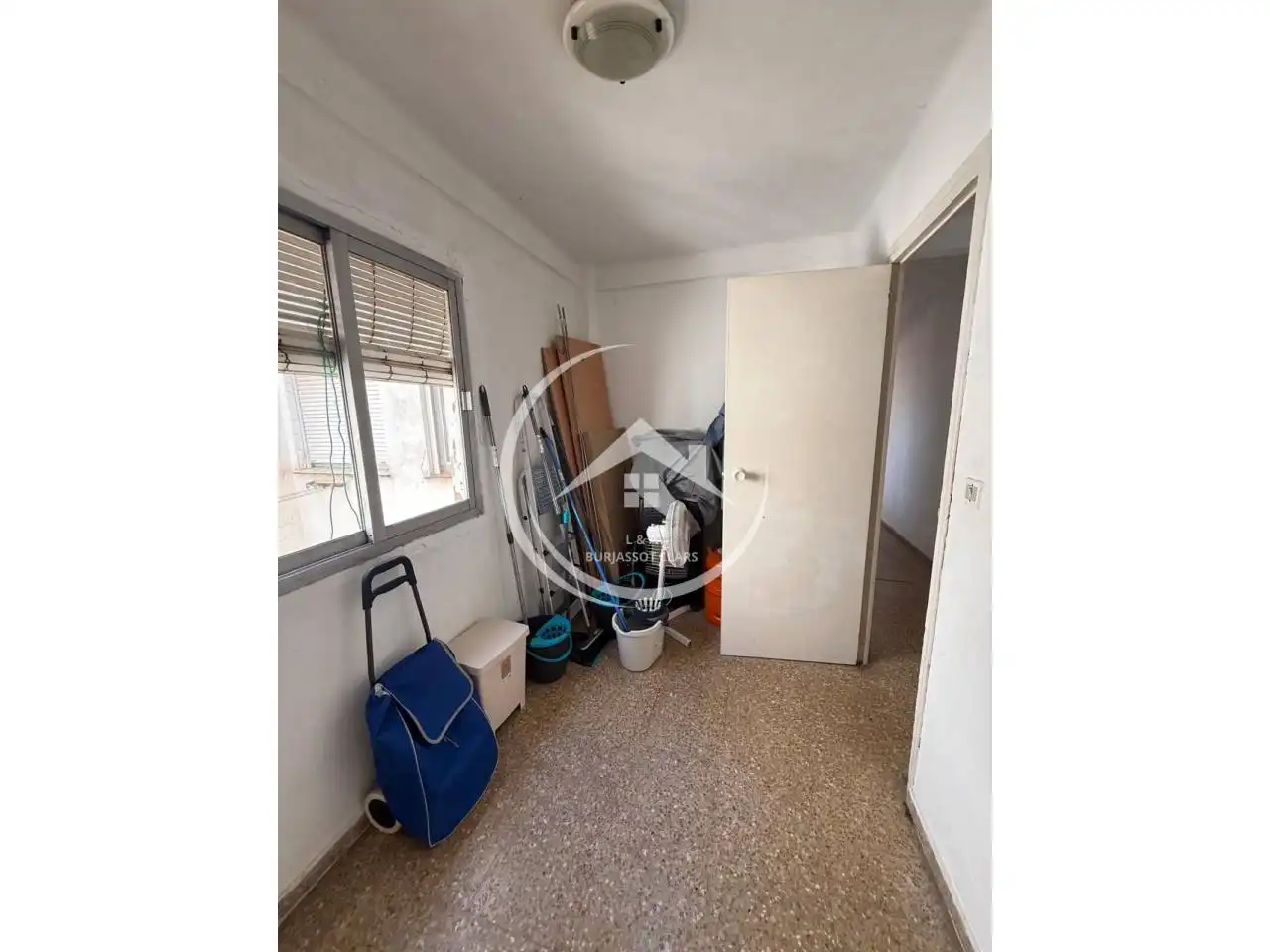Piso en venta en Burjassot con Balcón