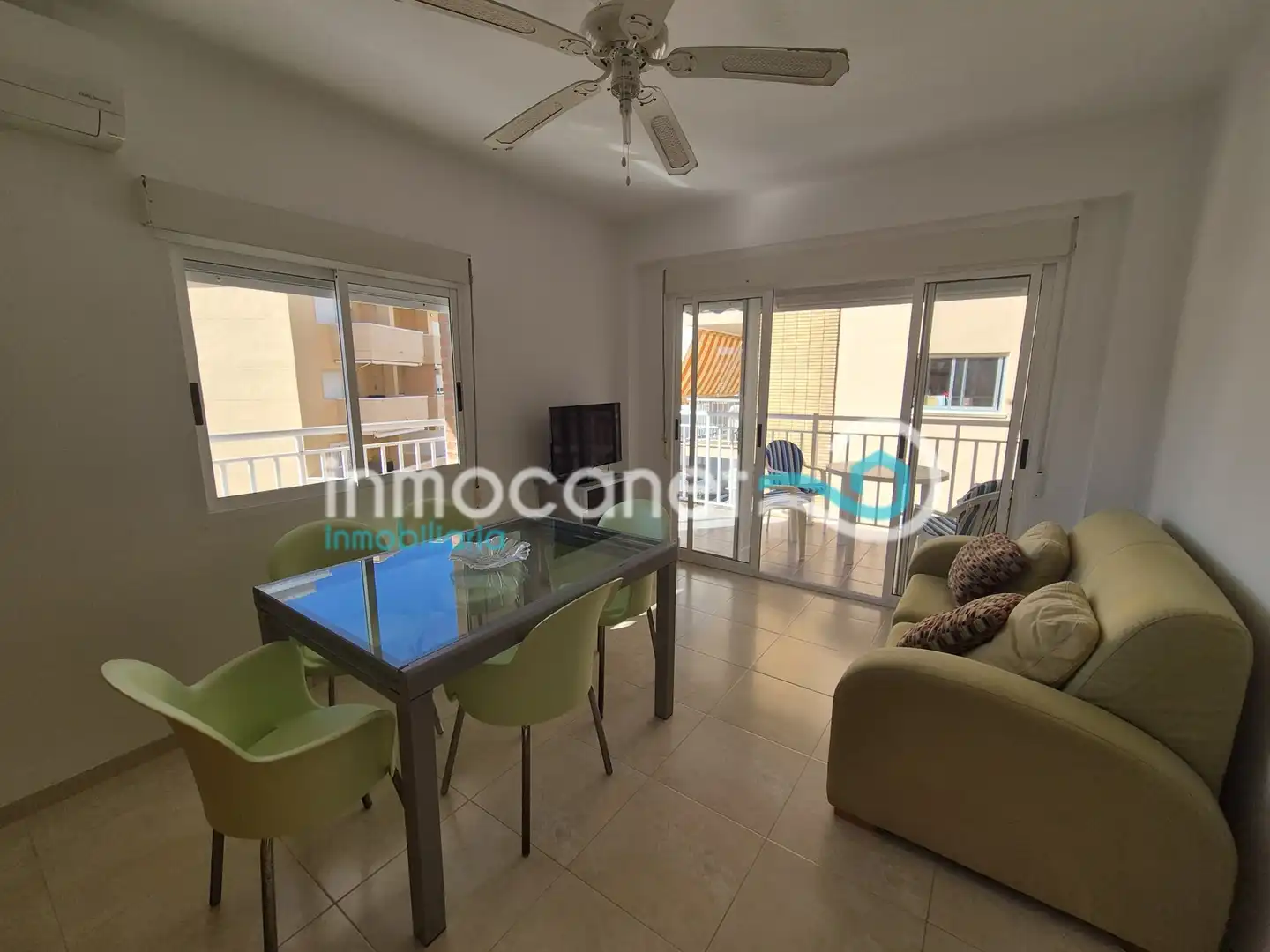 Sala de estar de Apartamento en venta en Piles con Aire acondicionado y Terraza