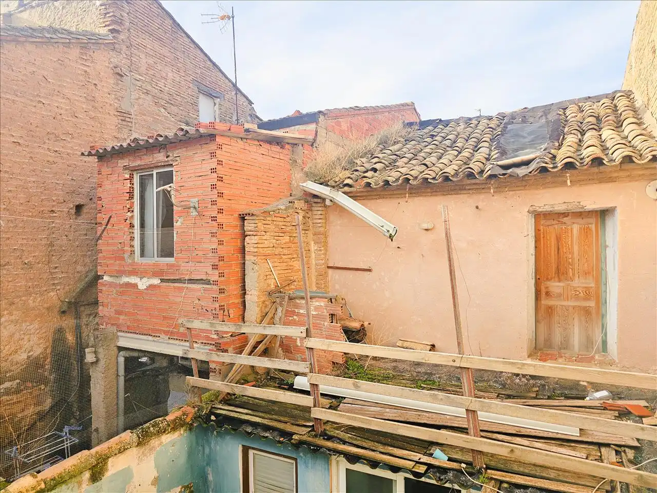 Vista exterior de Casa adosada en venta en Alagón