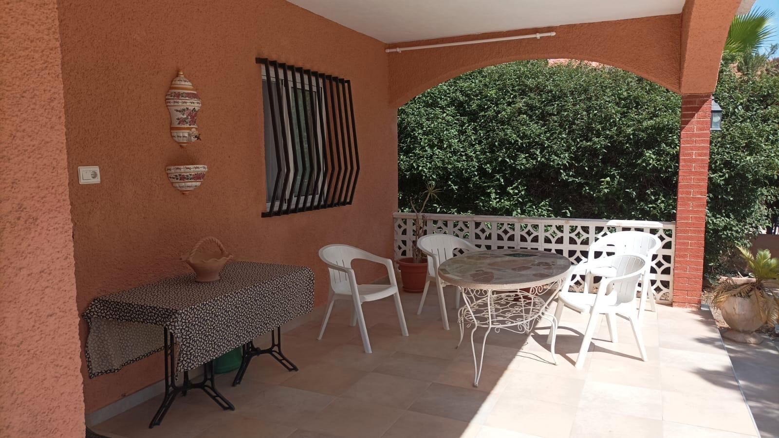 Terraza de Casa o chalet en venta en San Vicente del Raspeig / Sant Vicent del Raspeig con Jardín privado, Terraza y Amueblado
