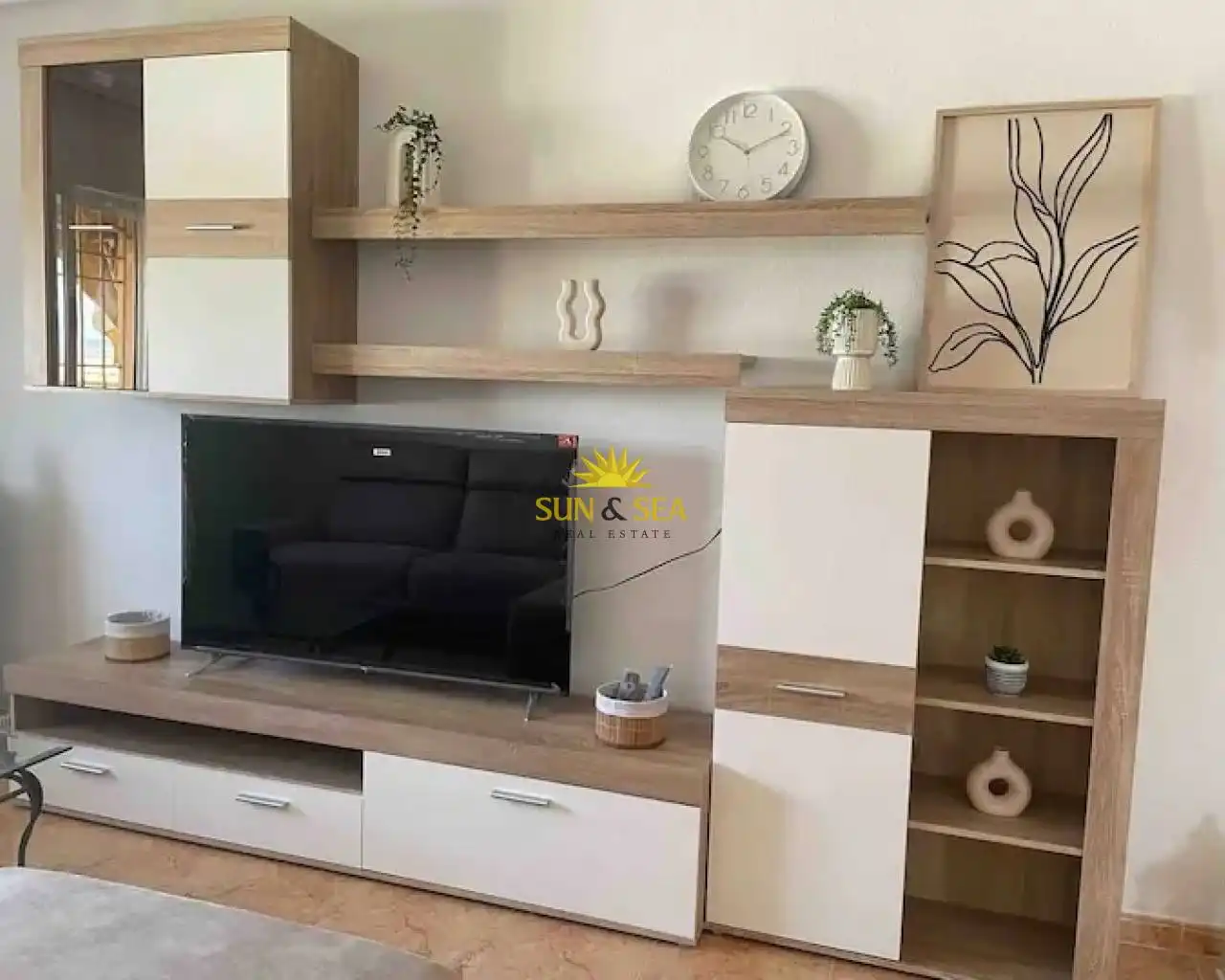 Sala d'estar de Casa o xalet de lloguer en Torrevieja amb Aire condicionat, Calefacció i Jardí privat