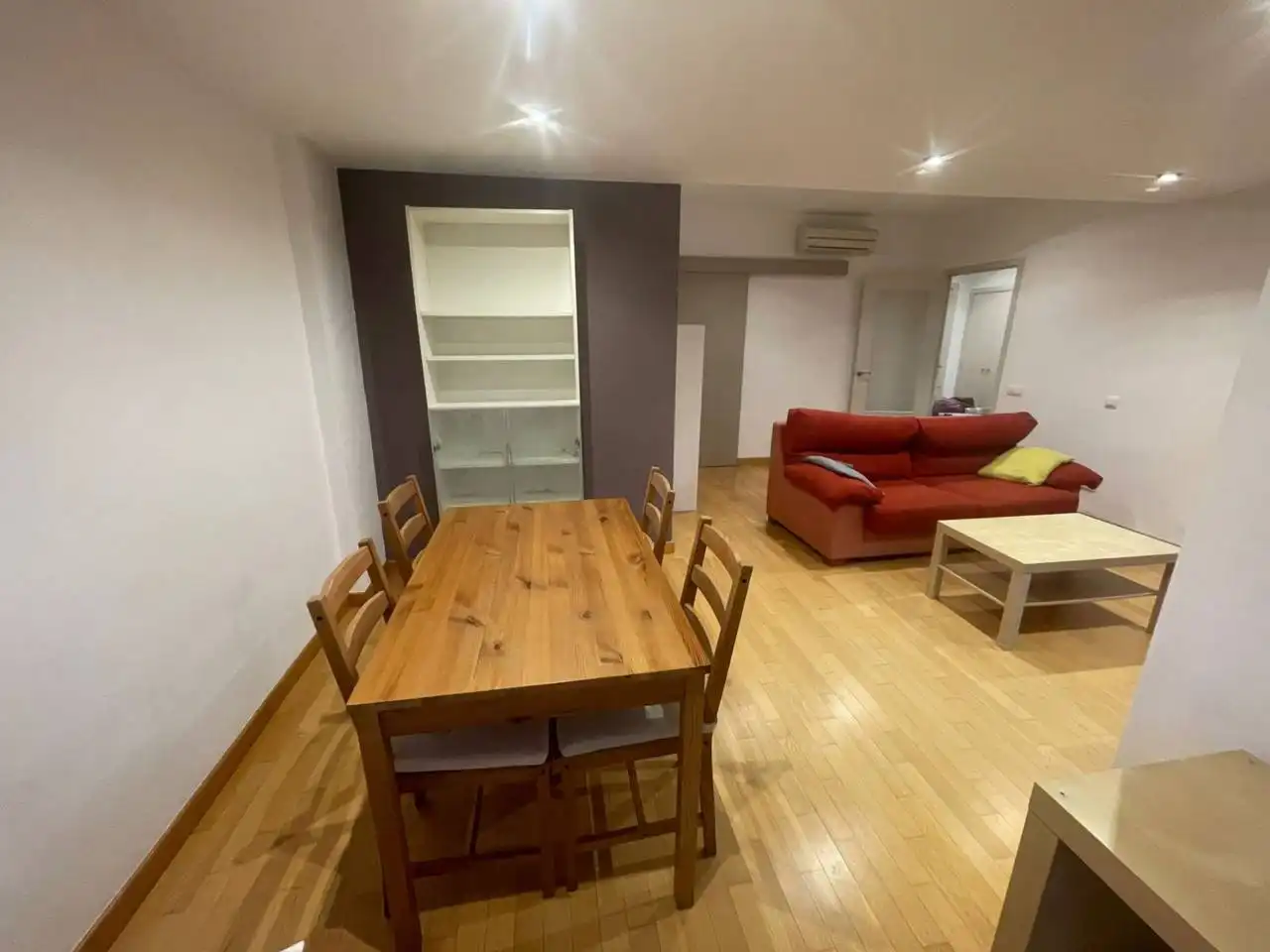 Flat for sale in Sabadell  with Air Conditioner, Heating and Parquet flooring