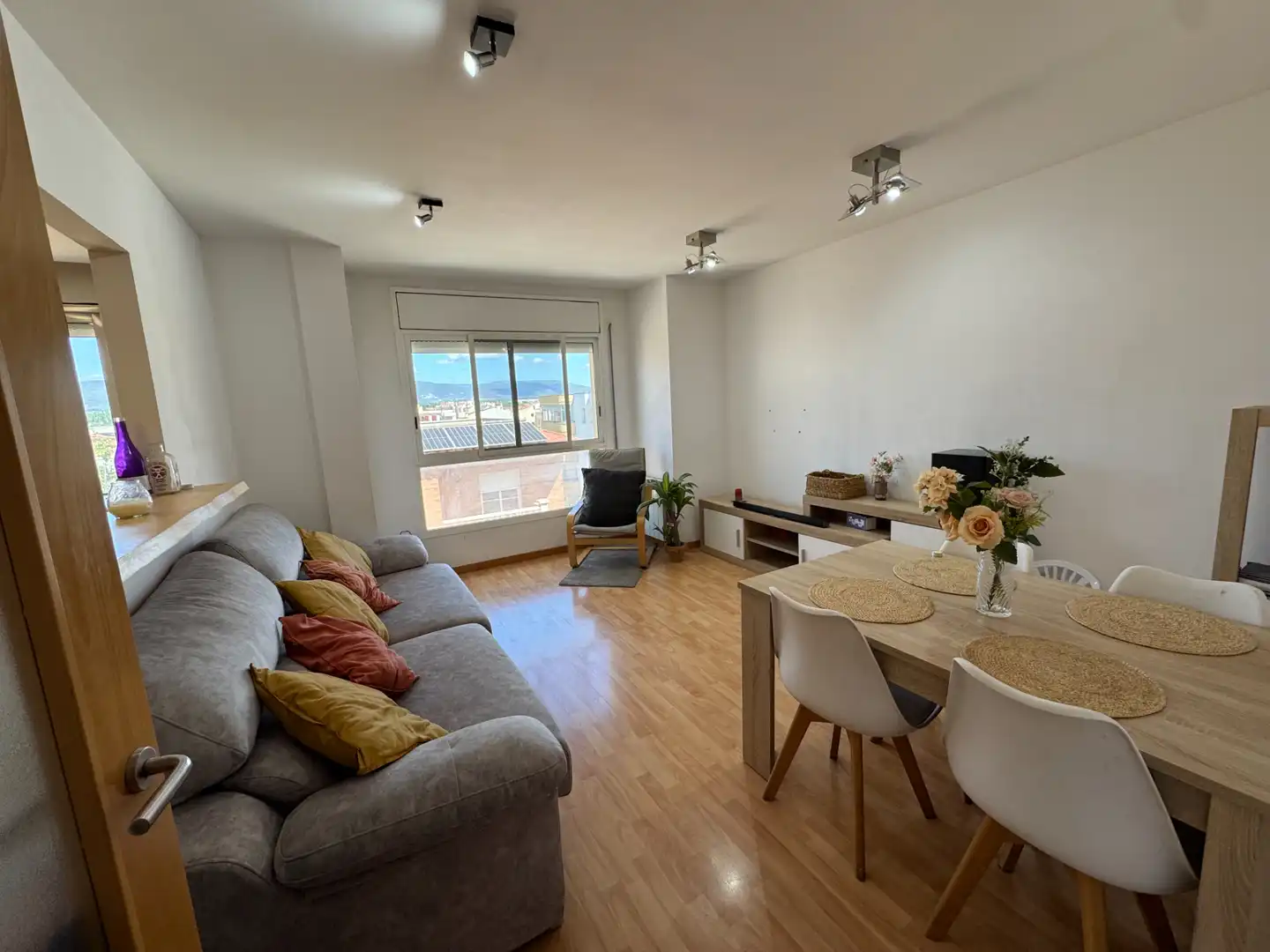 Sala de estar de Piso en venta en La Pobla de Mafumet con Calefacción, Parquet y Trastero