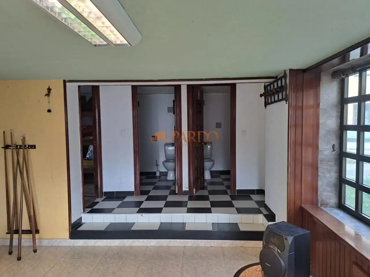 Commercial properties for sale in Fene