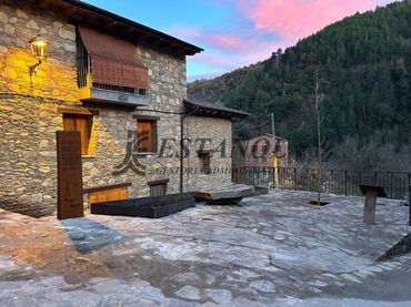 Landhaus zum Verkauf in Major Castellbo