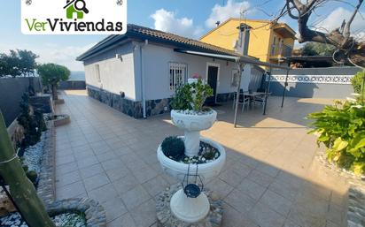 Vista exterior de Casa o xalet en venda en Abrera amb Aire condicionat, Calefacció i Jardí privat