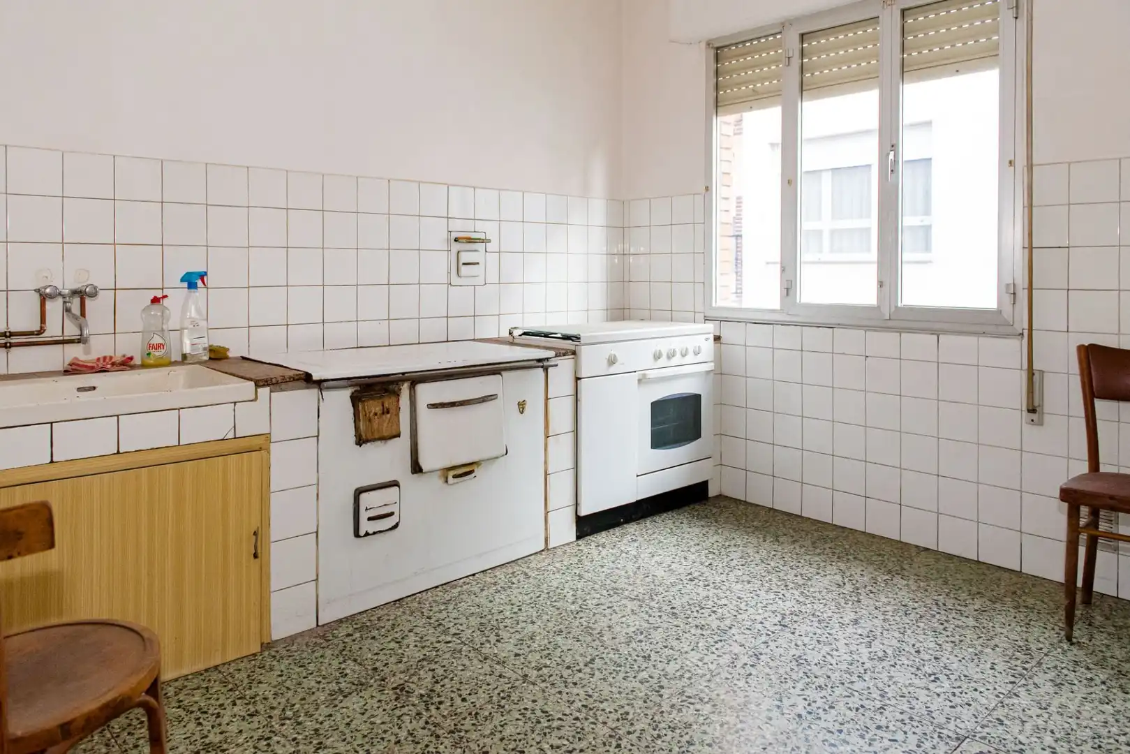 Cuina de Casa o xalet en venda en Cacabelos amb Calefacció i Terrassa