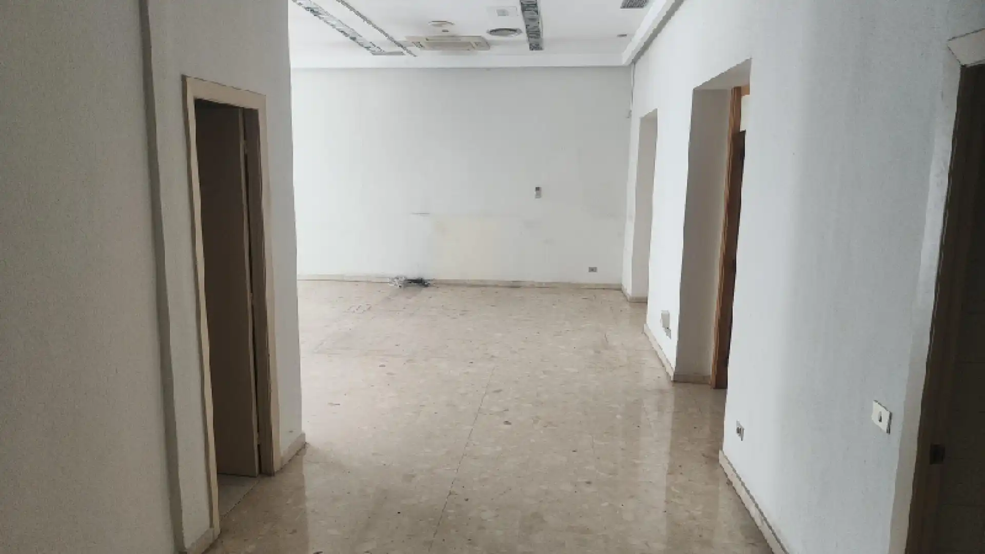 Commercial properties for rent in Aller