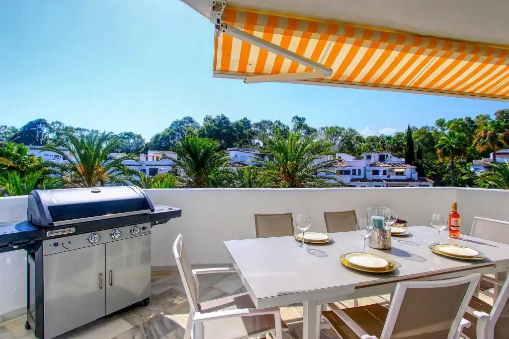 Terraza de Ático en venta en Marbella con Aire acondicionado, Calefacción y Terraza