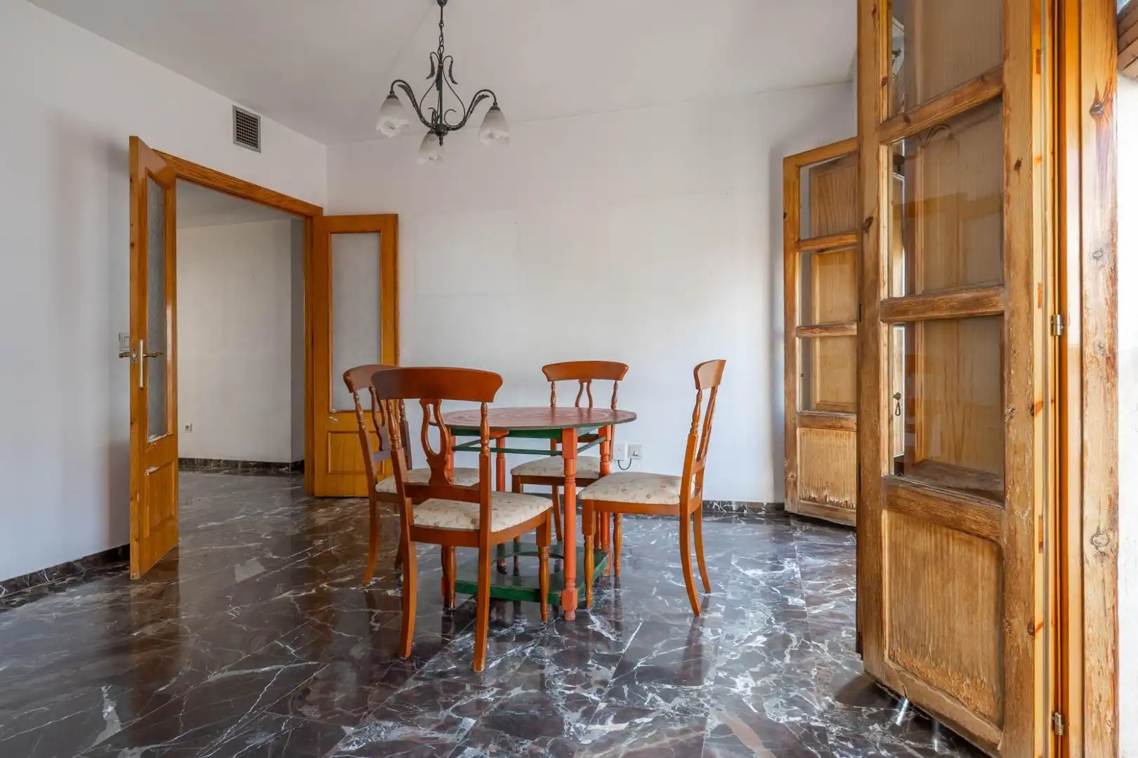 Dining room of Flat for sale in Granada  with Air Conditioner and Heating