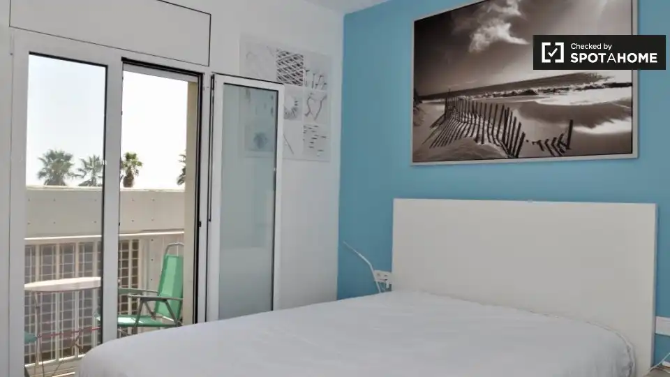 Room in La Barceloneta