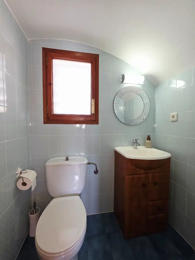 Bany de Casa o xalet en venda en Vallirana amb Aire condicionat, Calefacció i Jardí privat