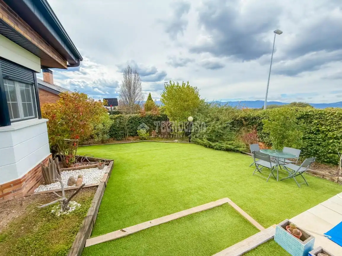 Garden of Detached homes for sale in Collado Villalba  with Air Conditioner, Heating and Terrace