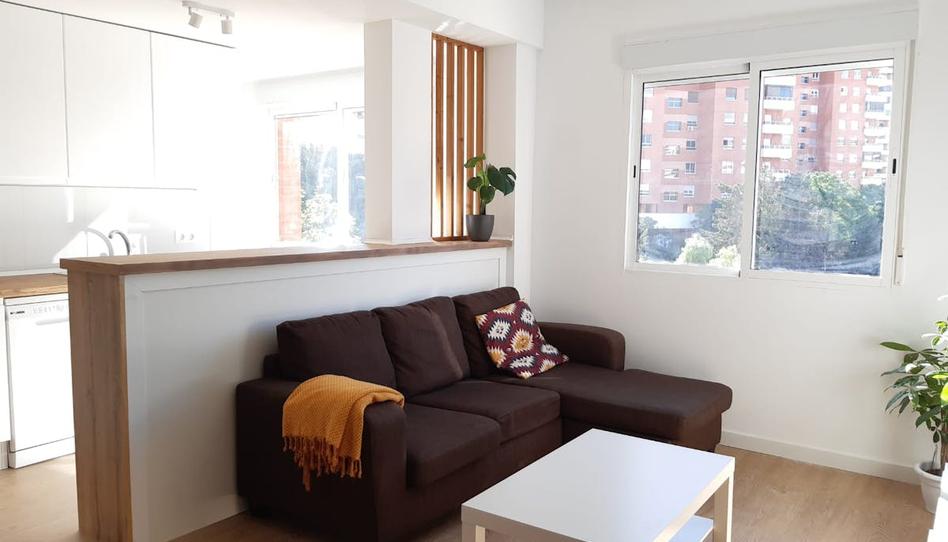 Foto 1 de Piso de alquiler en C. Pintor José Gatner, 7, Carranque - Haza Cuevas, Málaga