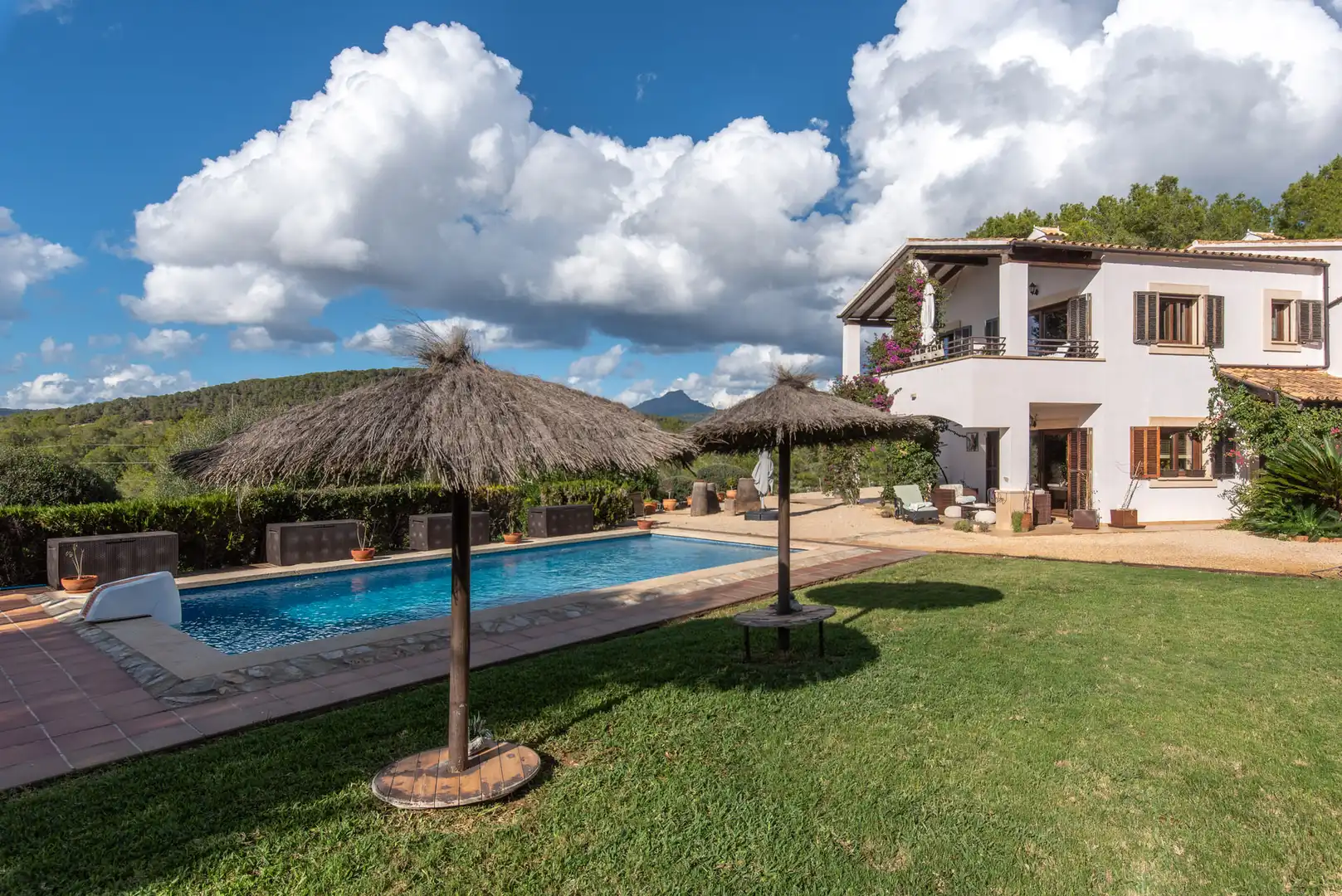 Garten von Country house zum Verkauf in Calvià mit Klimaanlage, Heizung und Terrasse