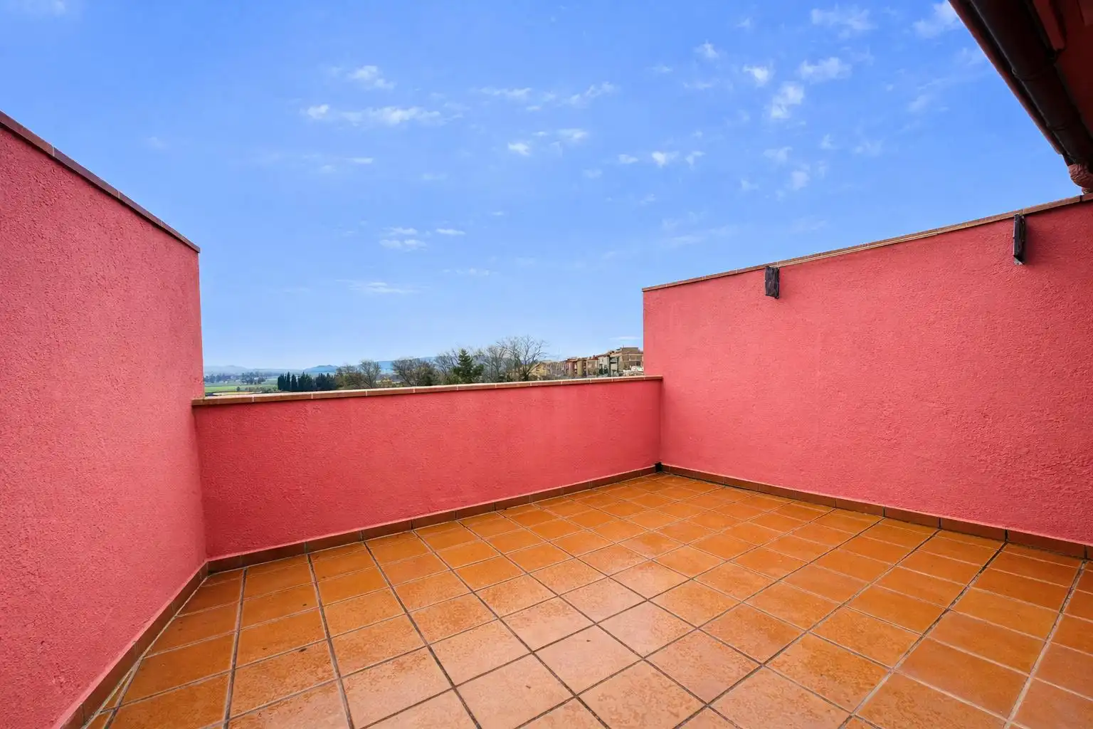 Terrassa de Casa adosada en venda en Figueres amb Calefacció, Jardí privat i Terrassa