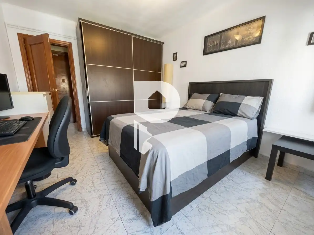 Dormitori de Apartament en venda en Sant Vicenç Dels Horts amb Calefacció i Internet