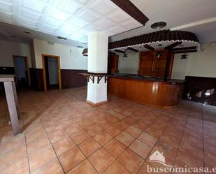 Premises to rent in Linares  with Air Conditioner