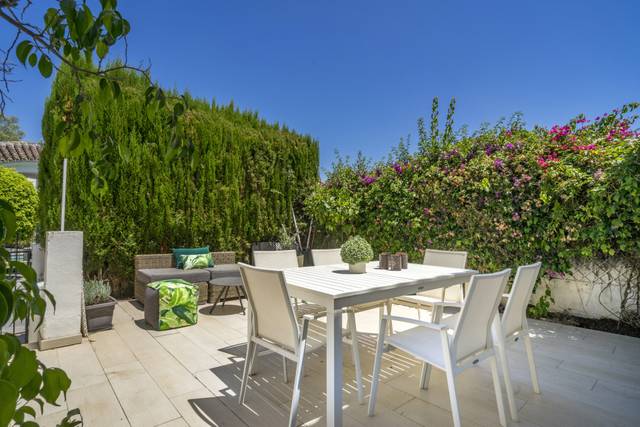 Casa adosada en Venta en Los Naranjos