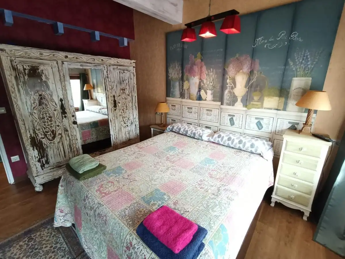 Dormitori de Casa adosada en venda en Llanes amb Calefacció, Jardí privat i Terrassa
