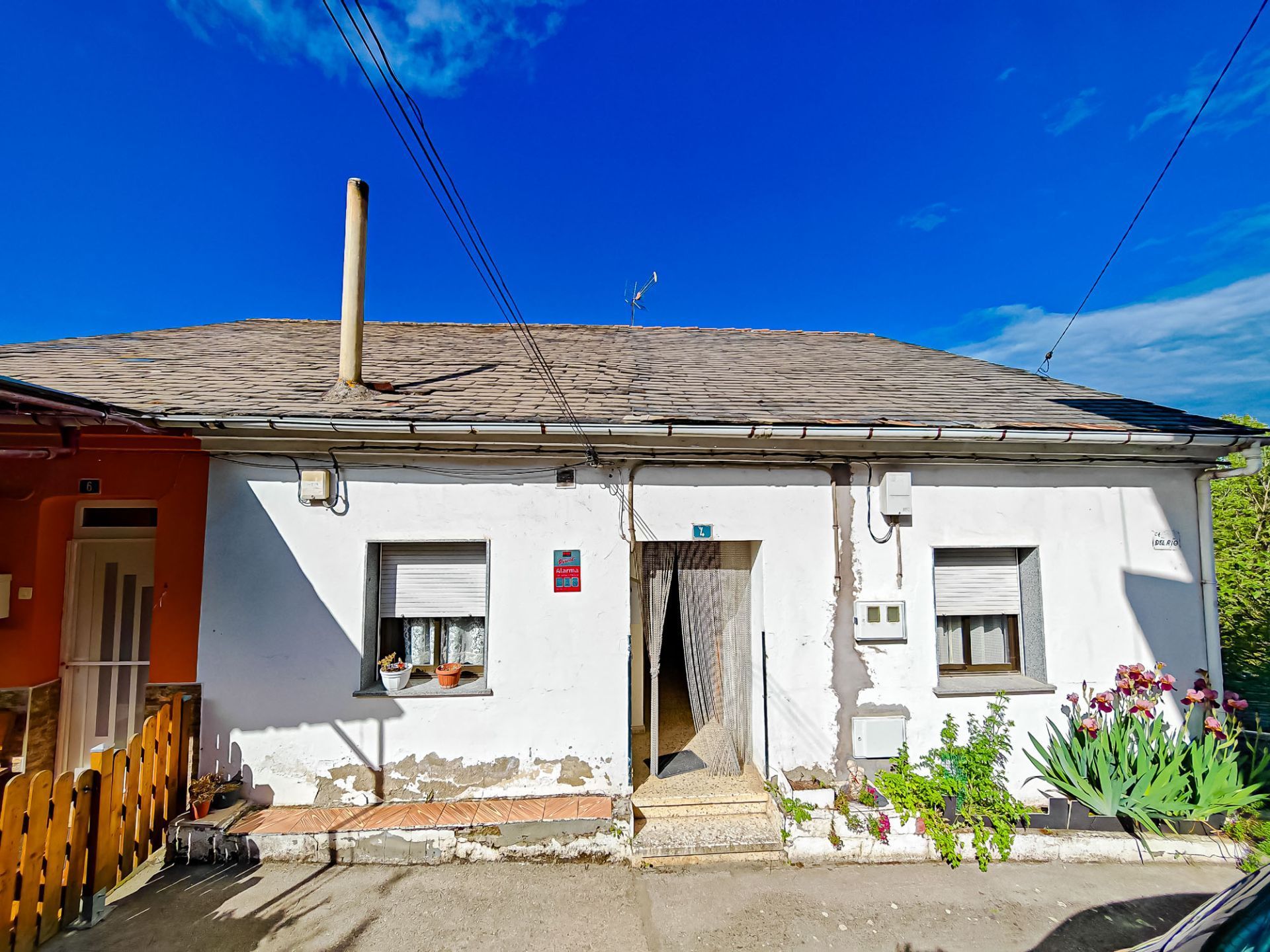 Exterior view of House or chalet for sale in Corullón  with Heating, Private garden and Terrace