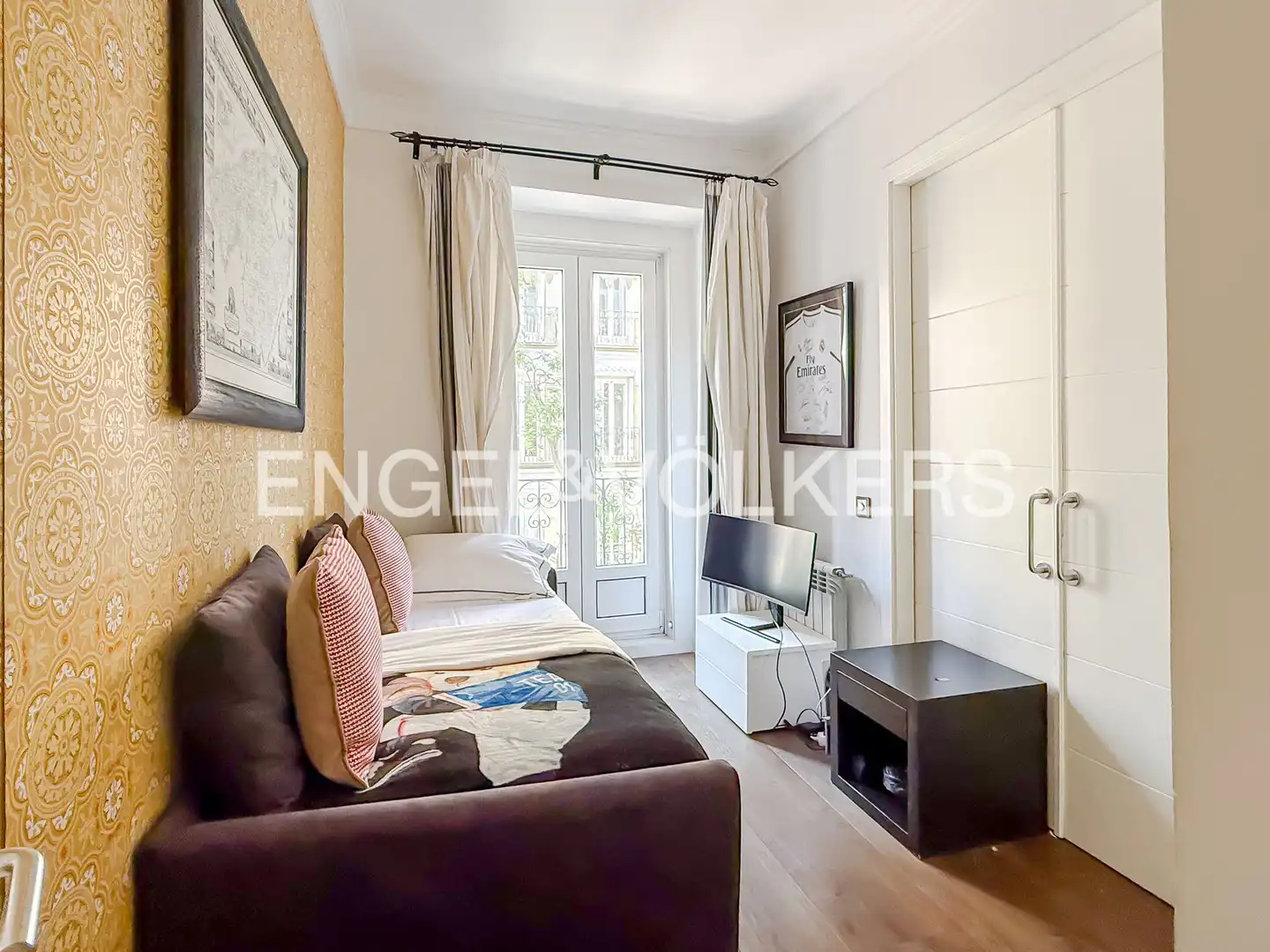 Schlafzimmer von Wohnung zur Miete in Madrid mit Klimaanlage, Heizung und Möbliert