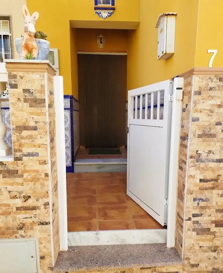 Dúplex amb jardí en venda a Roquetas de Mar ciudad, imagen 5