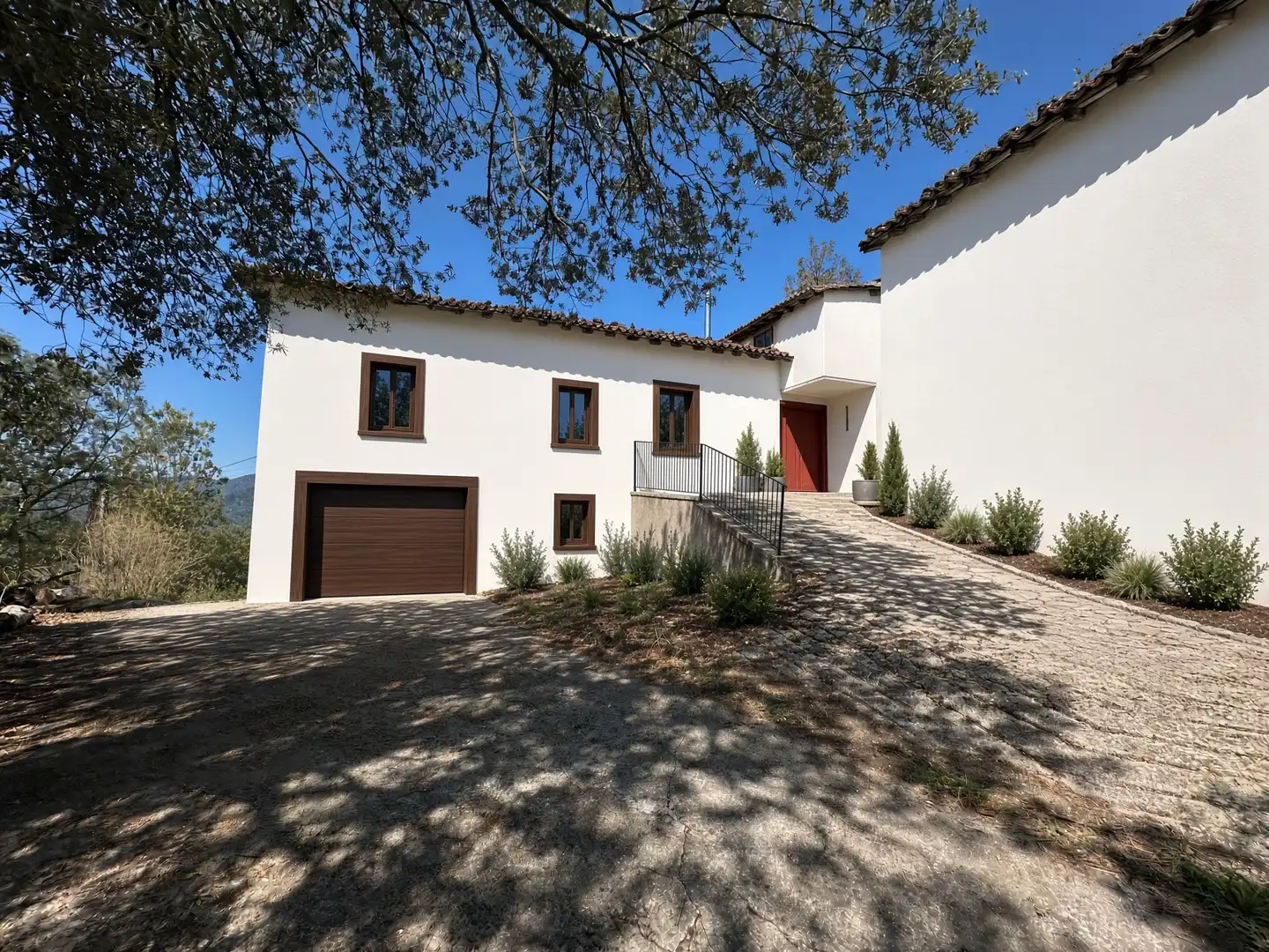 Maison rustique avec jardin à vendre à Osintxu