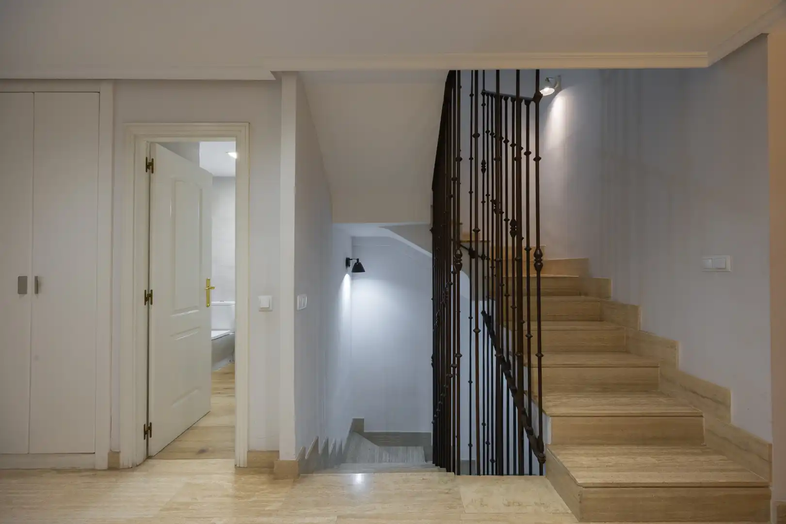 Houses for sale in Toledo  with Air Conditioner, Heating and Private garden